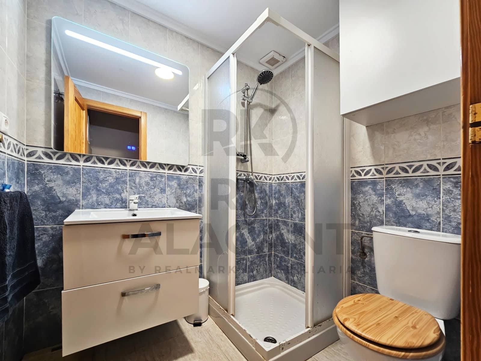 3 quarto Bungalow para venda em Gran Alacant com piscina garagem - 249 000 € (Ref: 9548275)