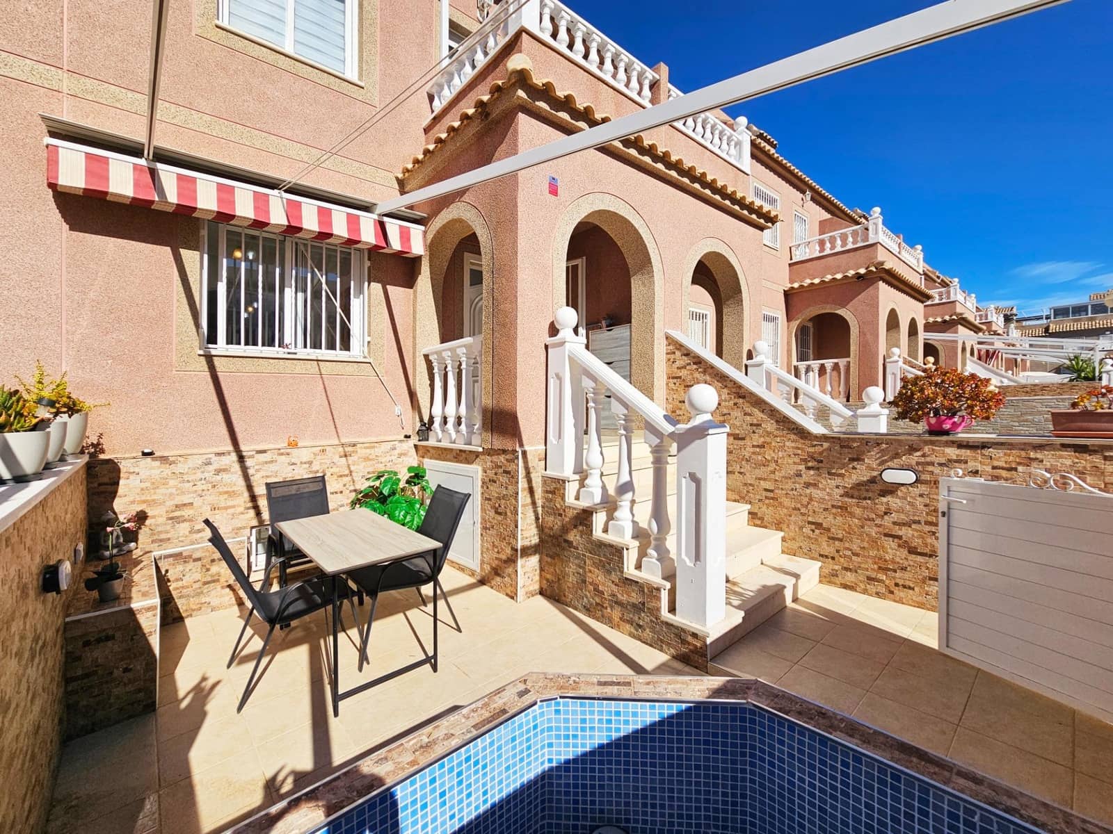 3 bedroom Bungalow for sale in Gran Alacant with pool - € 259,900 (Ref: 9582985)