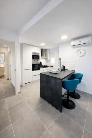 3 makuuhuone Huoneisto myytävänä paikassa Gran Alacant, Santa Pola mukana uima-altaan - 225 000 € (Ref: 9599587)