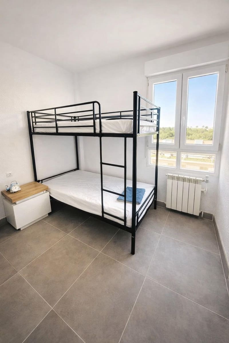 3 makuuhuone Huoneisto myytävänä paikassa Gran Alacant mukana uima-altaan - 225 000 € (Ref: 9599587)