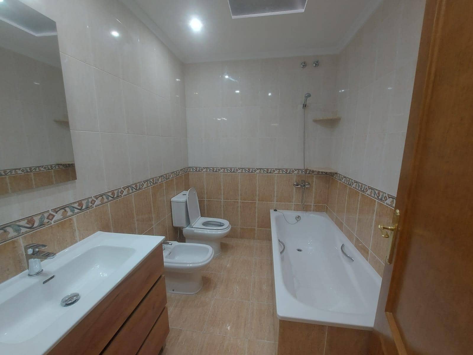 4 makuuhuone Bungalow myytävänä paikassa Cox mukana 
autotalli - 185 000 € (Ref: 9615534)