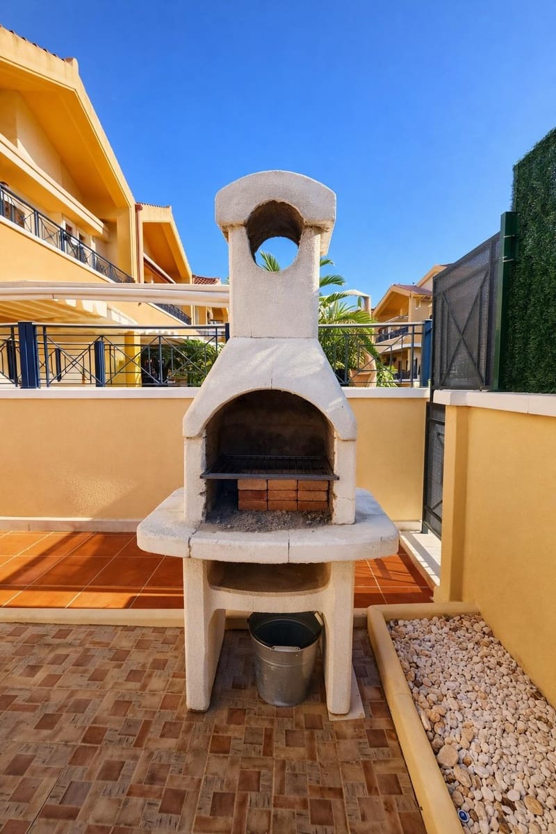 2 bedroom Bungalow for sale in Gran Alacant with pool - € 229,000 (Ref: 9619318)