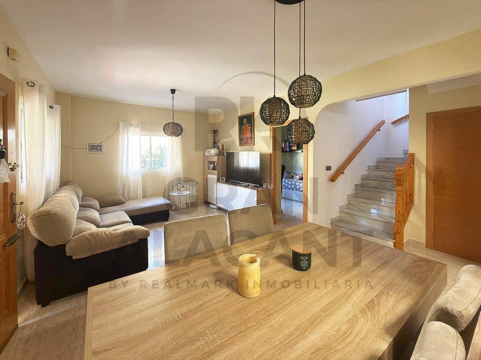 Bungalow de 3 habitaciones en Gran Alacant en venta con piscina garaje - 285.000 € (Ref: 9627599)