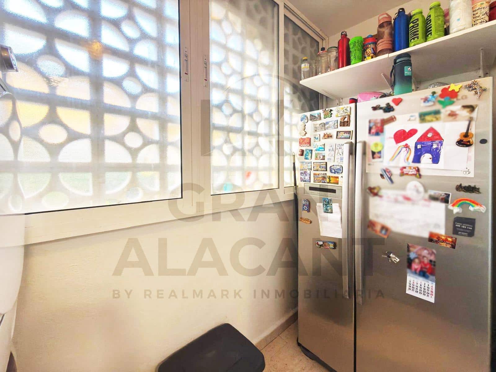 Bungalow de 3 habitaciones en Gran Alacant en venta con piscina garaje - 285.000 € (Ref: 9627599)