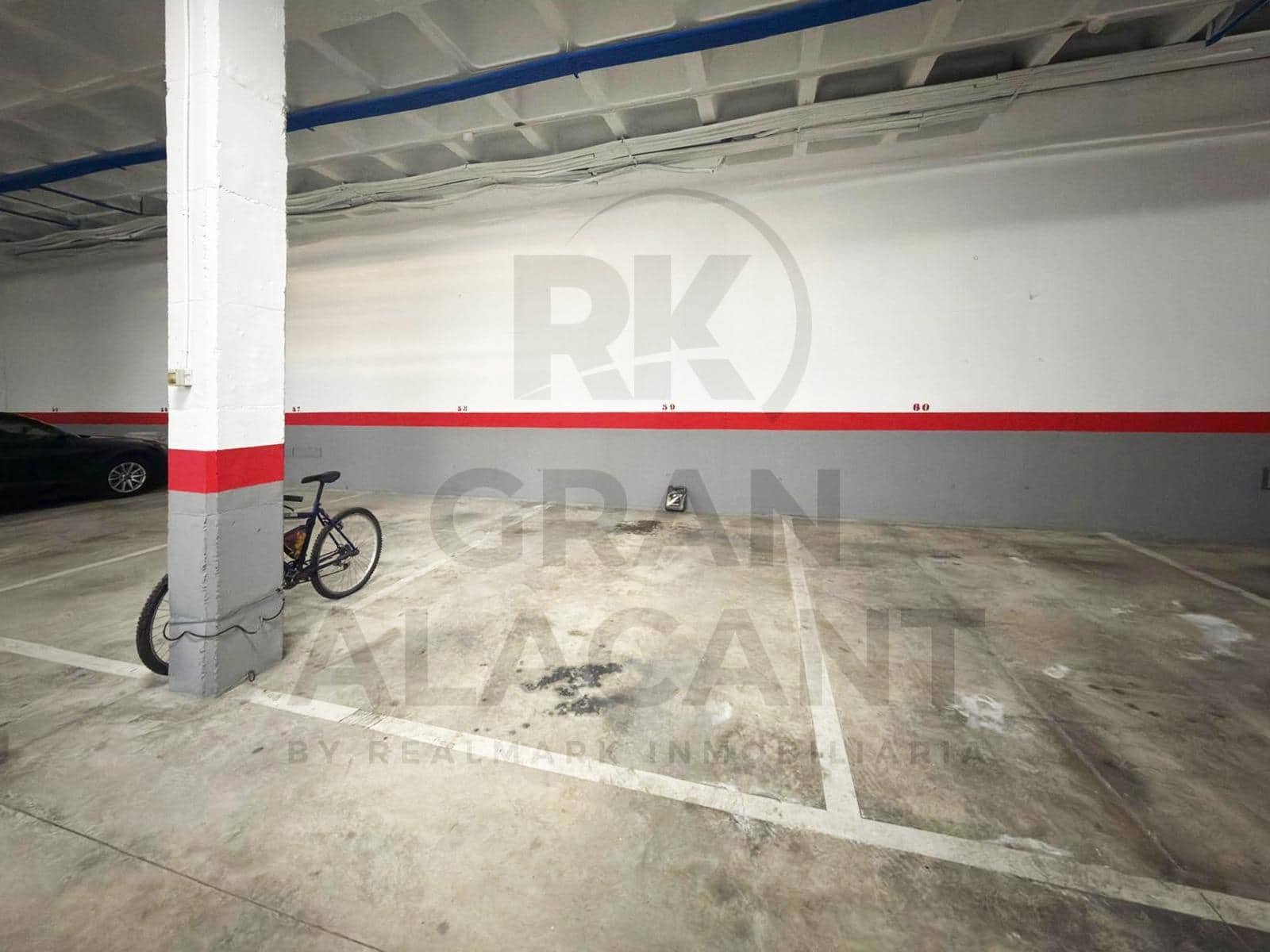 Bungalow de 3 habitaciones en Gran Alacant en venta con piscina garaje - 285.000 € (Ref: 9627599)