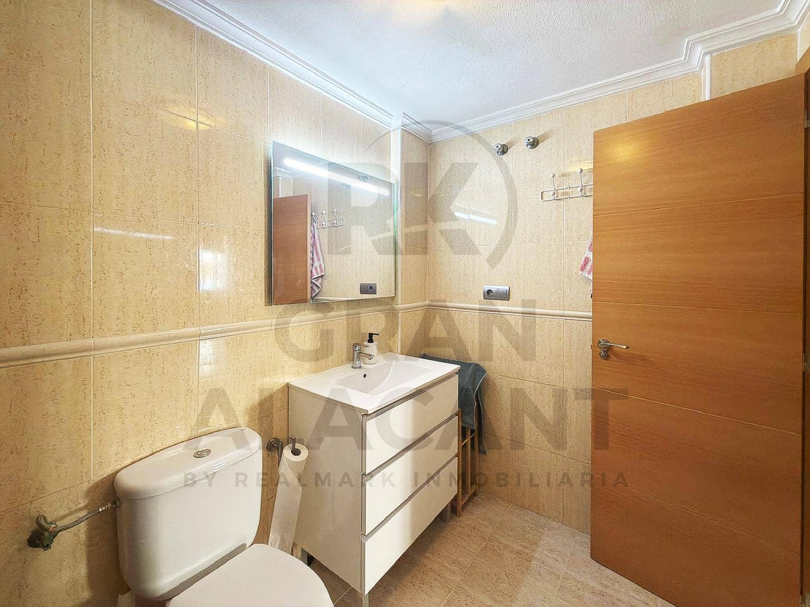 Bungalow de 3 habitaciones en Gran Alacant en venta con piscina garaje - 285.000 € (Ref: 9627599)