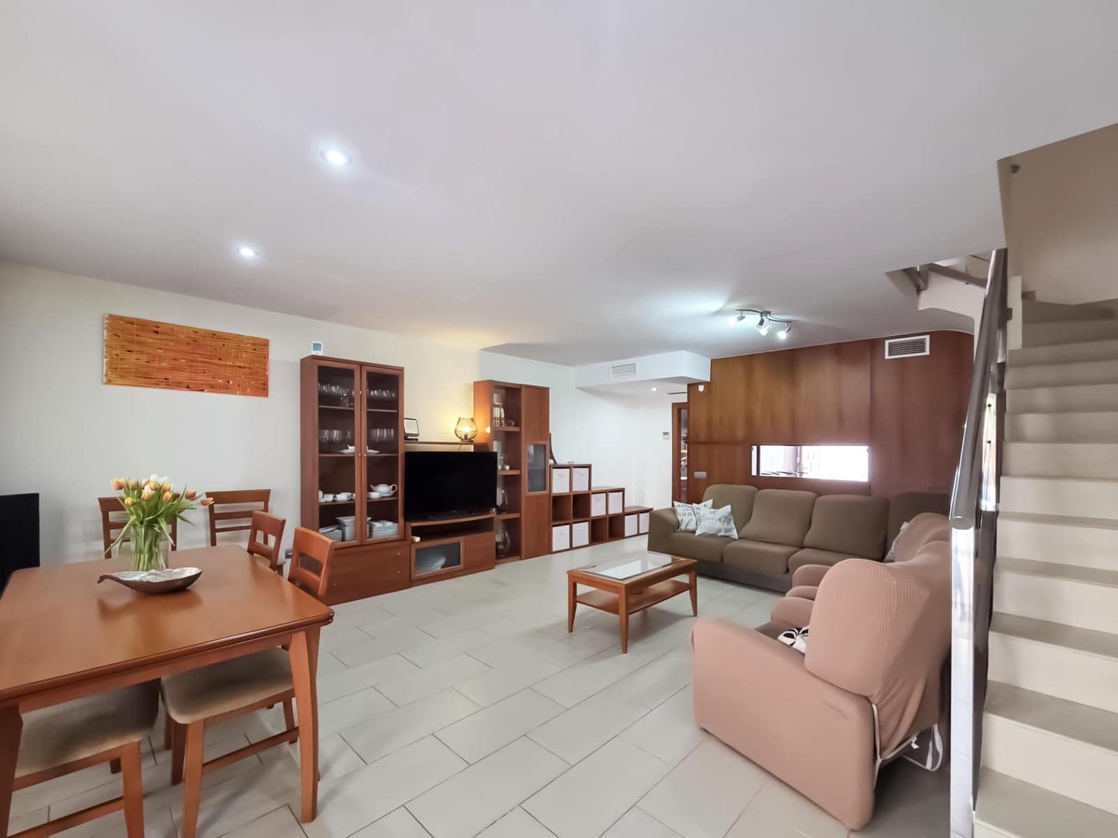 Bungalow de 3 habitaciones en Gran Alacant en venta con piscina garaje - 315.000 € (Ref: 9627600)