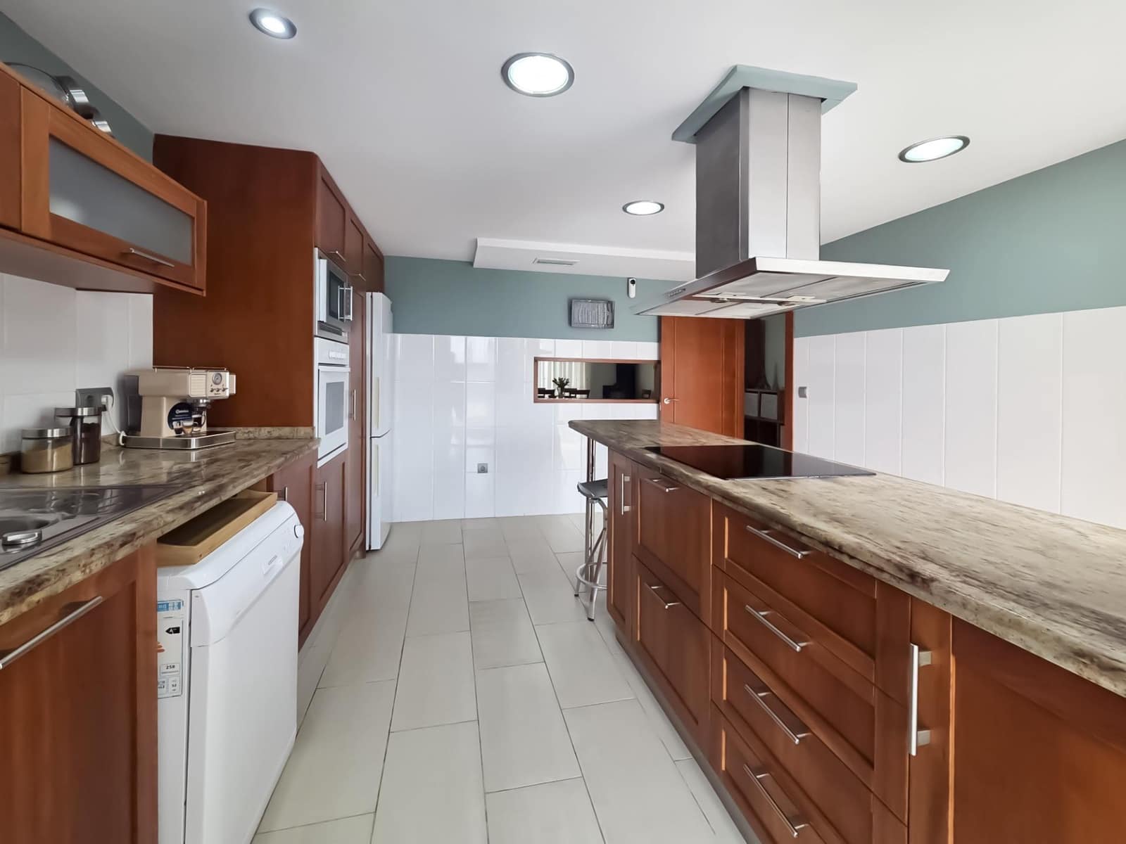 Bungalow de 3 habitaciones en Gran Alacant en venta con piscina garaje - 315.000 € (Ref: 9627600)