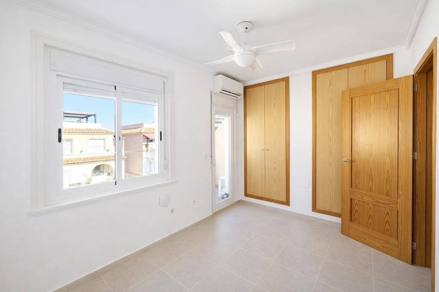 3 soverom Bungalow til salgs i Gran Alacant med svømmebasseng - € 229 000 (Ref: 9630027)