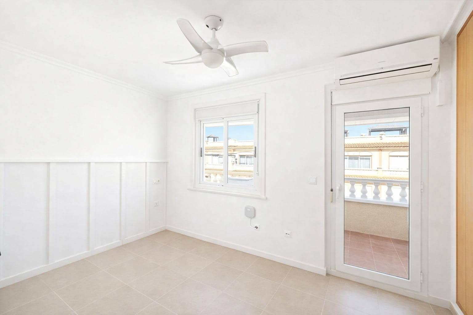 3 soverom Bungalow til salgs i Gran Alacant med svømmebasseng - € 229 000 (Ref: 9630027)