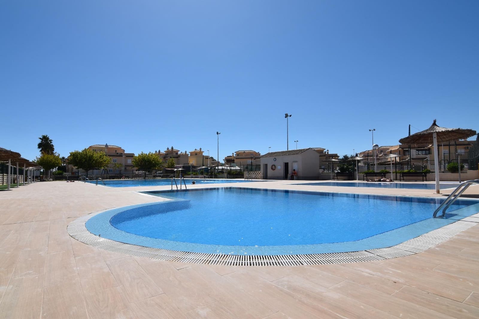 2 sovrum Bungalow till salu i Gran Alacant med pool - 225 000 € (Ref: 9630029)