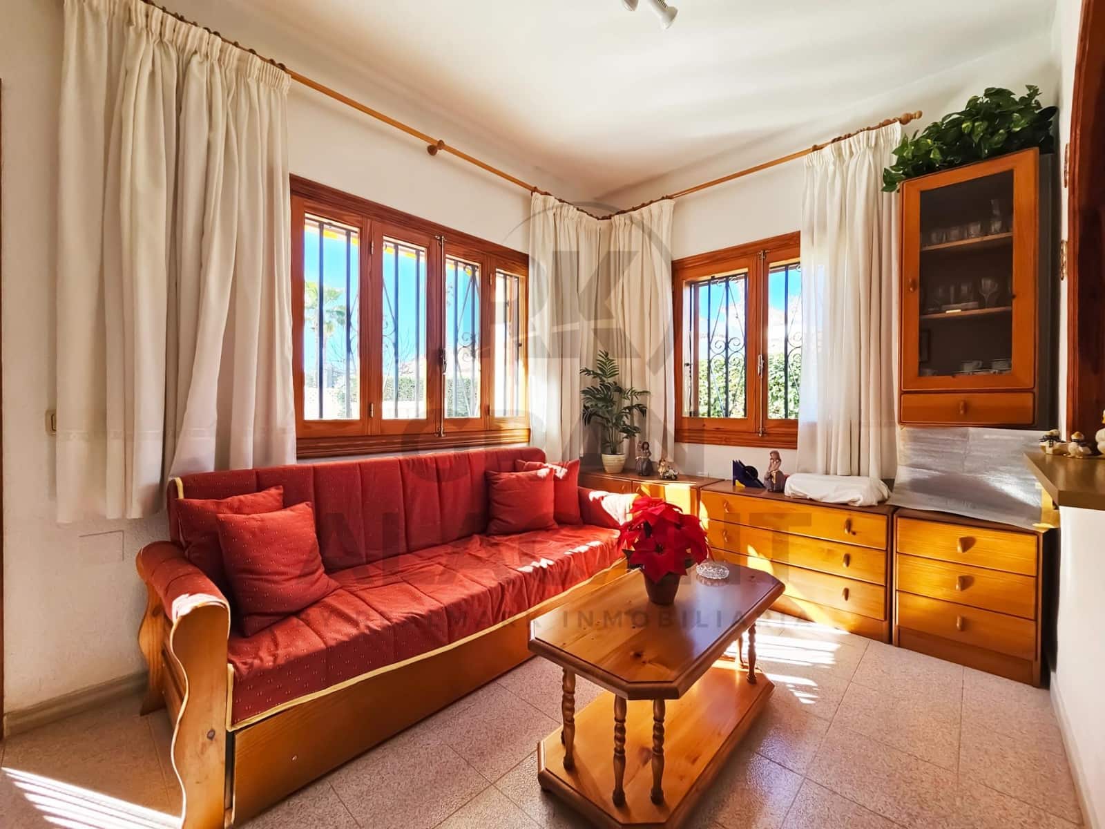 2 sovrum Bungalow till salu i Gran Alacant med pool - 225 000 € (Ref: 9630029)