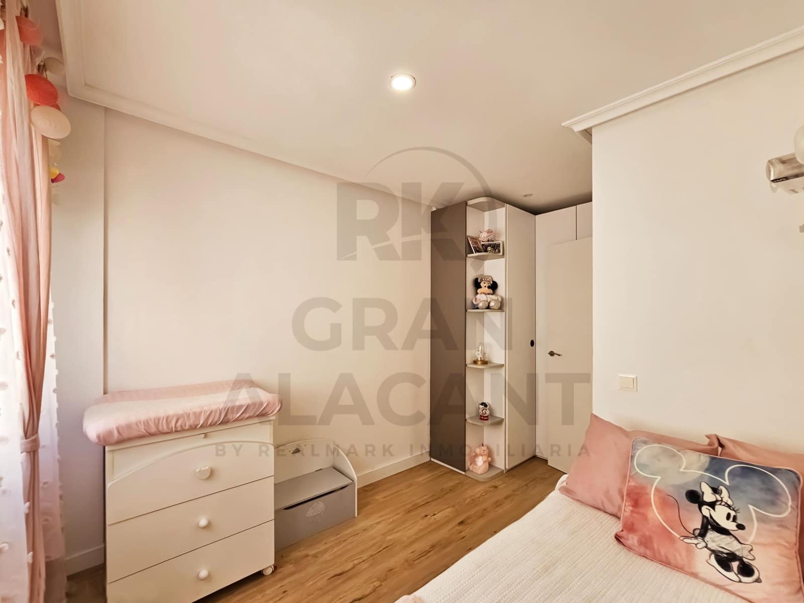 4 bedroom Bungalow for sale in Santa Pola with pool garage - € 289,900 (Ref: 9634335)