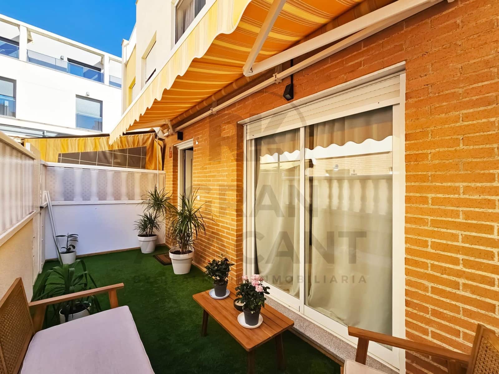 4 bedroom Bungalow for sale in Santa Pola with pool garage - € 289,900 (Ref: 9634335)