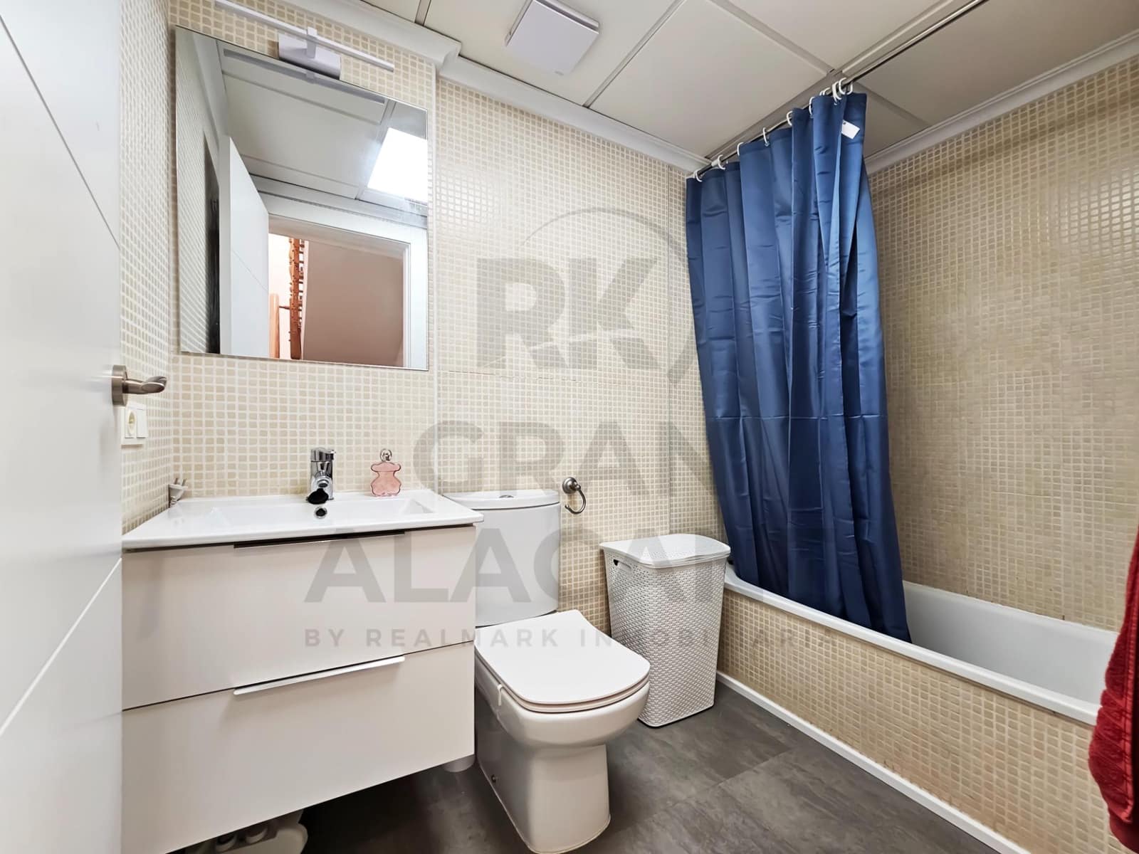 4 bedroom Bungalow for sale in Santa Pola with pool garage - € 289,900 (Ref: 9634335)