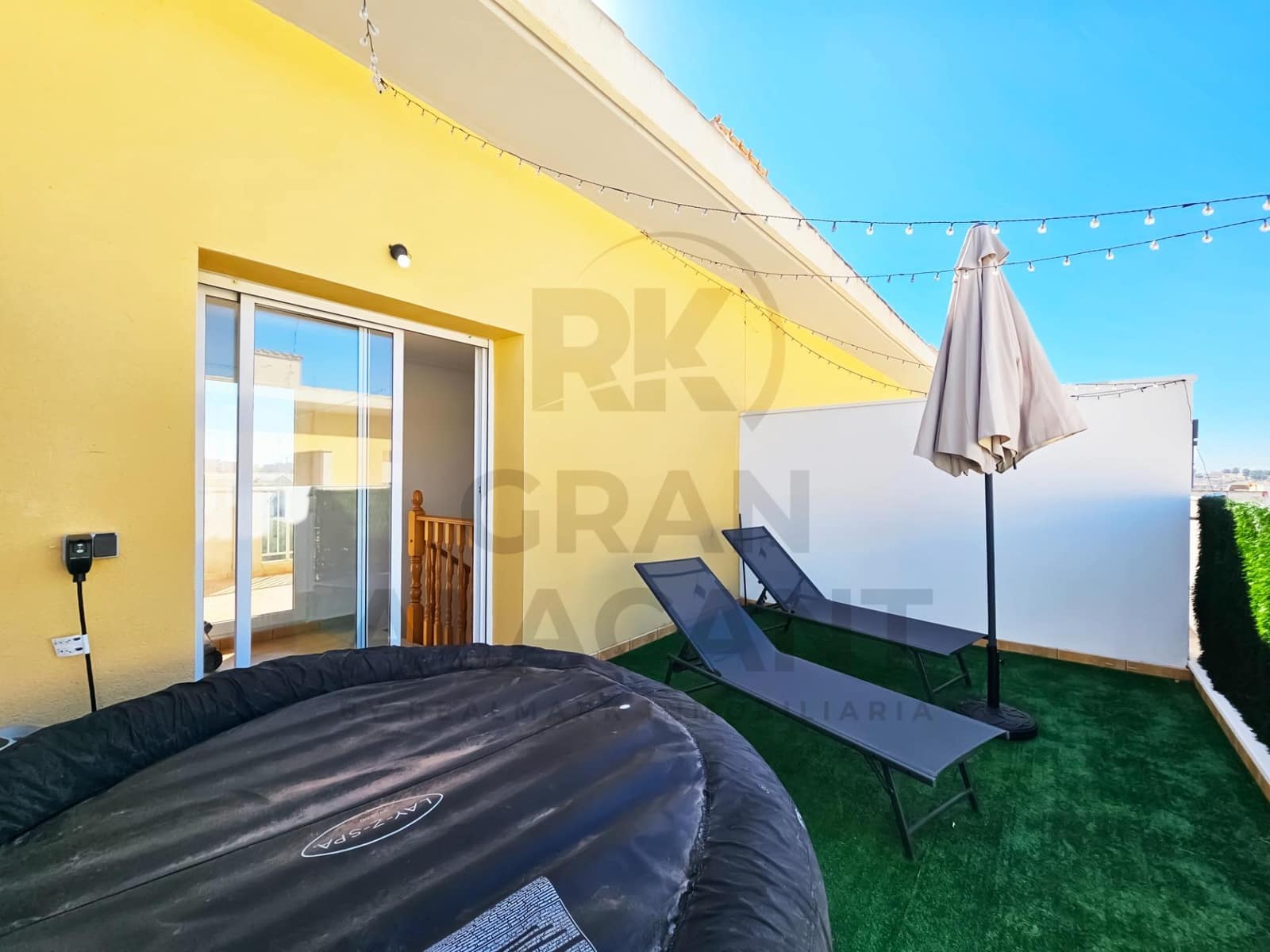 4 bedroom Bungalow for sale in Santa Pola with pool garage - € 289,900 (Ref: 9634335)
