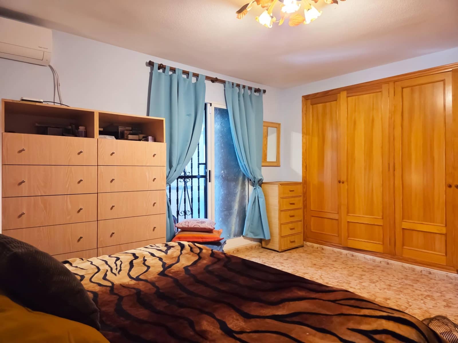 3 sypialnia Bungalow na sprzedaż w Gran Alacant z basenem garażem - 285 000 € (Ref: 9634336)