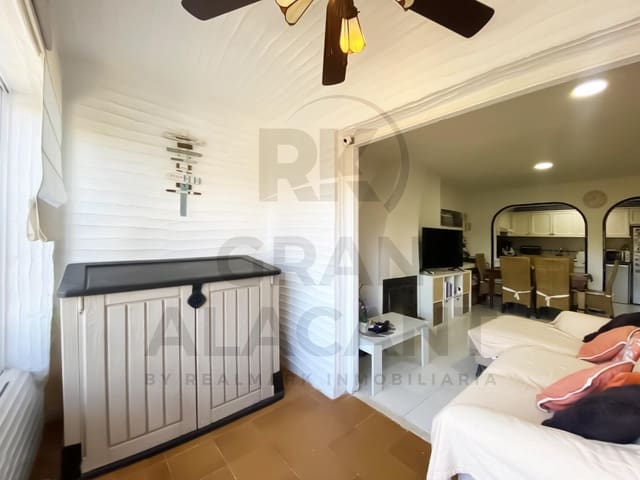 Bungalow de 4 habitaciones en Novamar - Mediterráneo, Santa Pola en venta con piscina garaje - 276.000 € (Ref: 9645063)