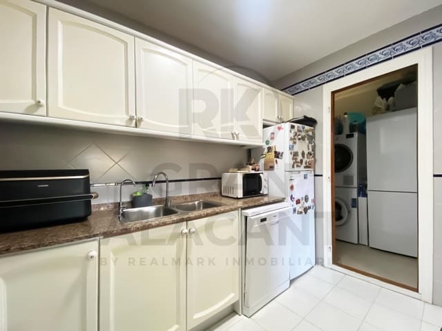 Bungalow de 4 habitaciones en Novamar - Mediterráneo, Santa Pola en venta con piscina garaje - 276.000 € (Ref: 9645063)