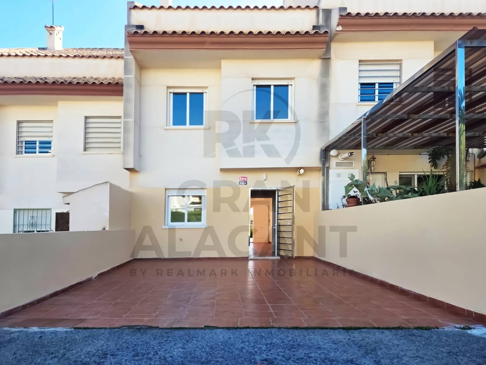 3 bedroom Apartment for sale in Gran Alacant with pool - € 339,000 (Ref: 9659474)