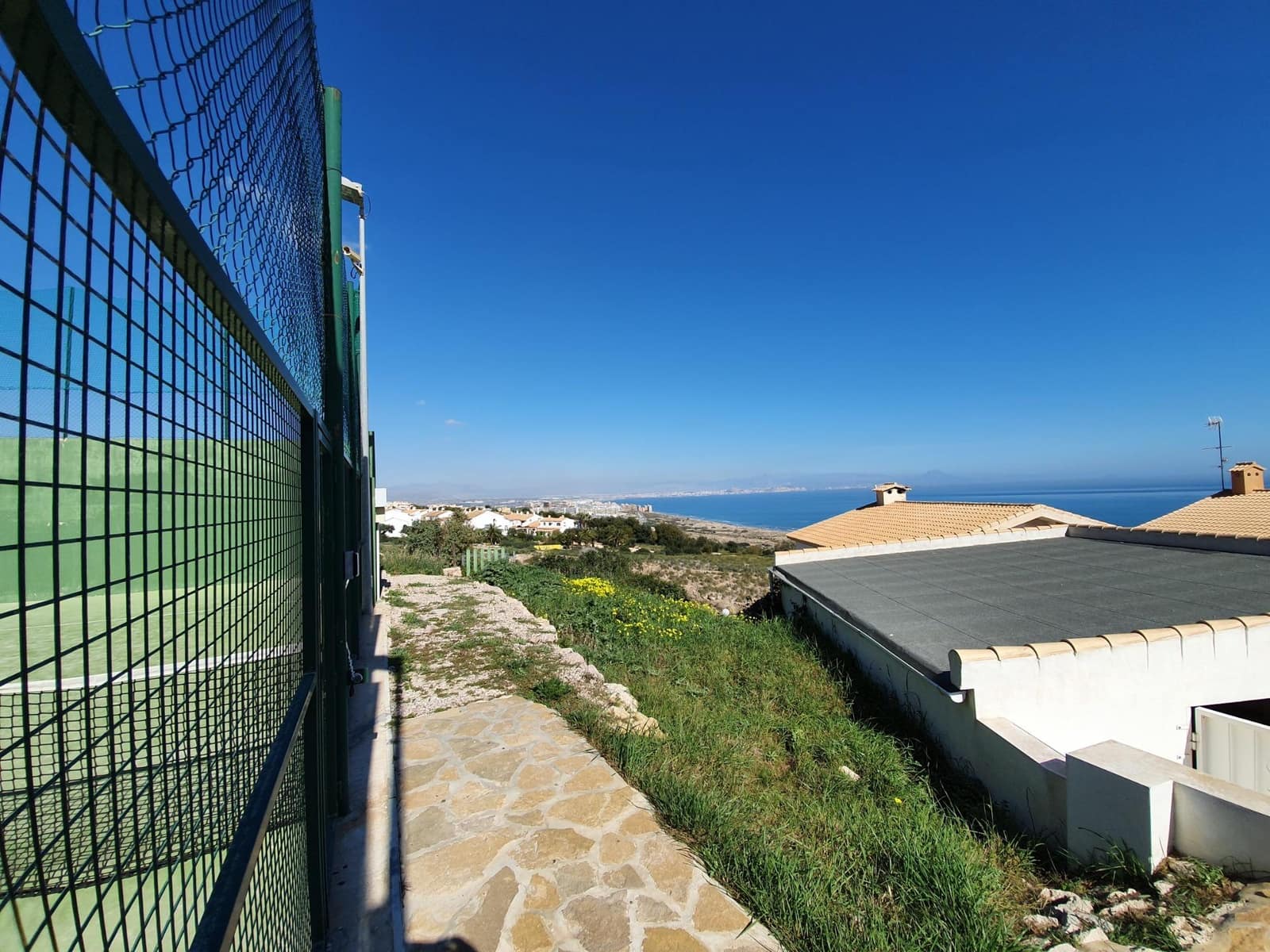 3 bedroom Apartment for sale in Gran Alacant with pool - € 339,000 (Ref: 9659474)