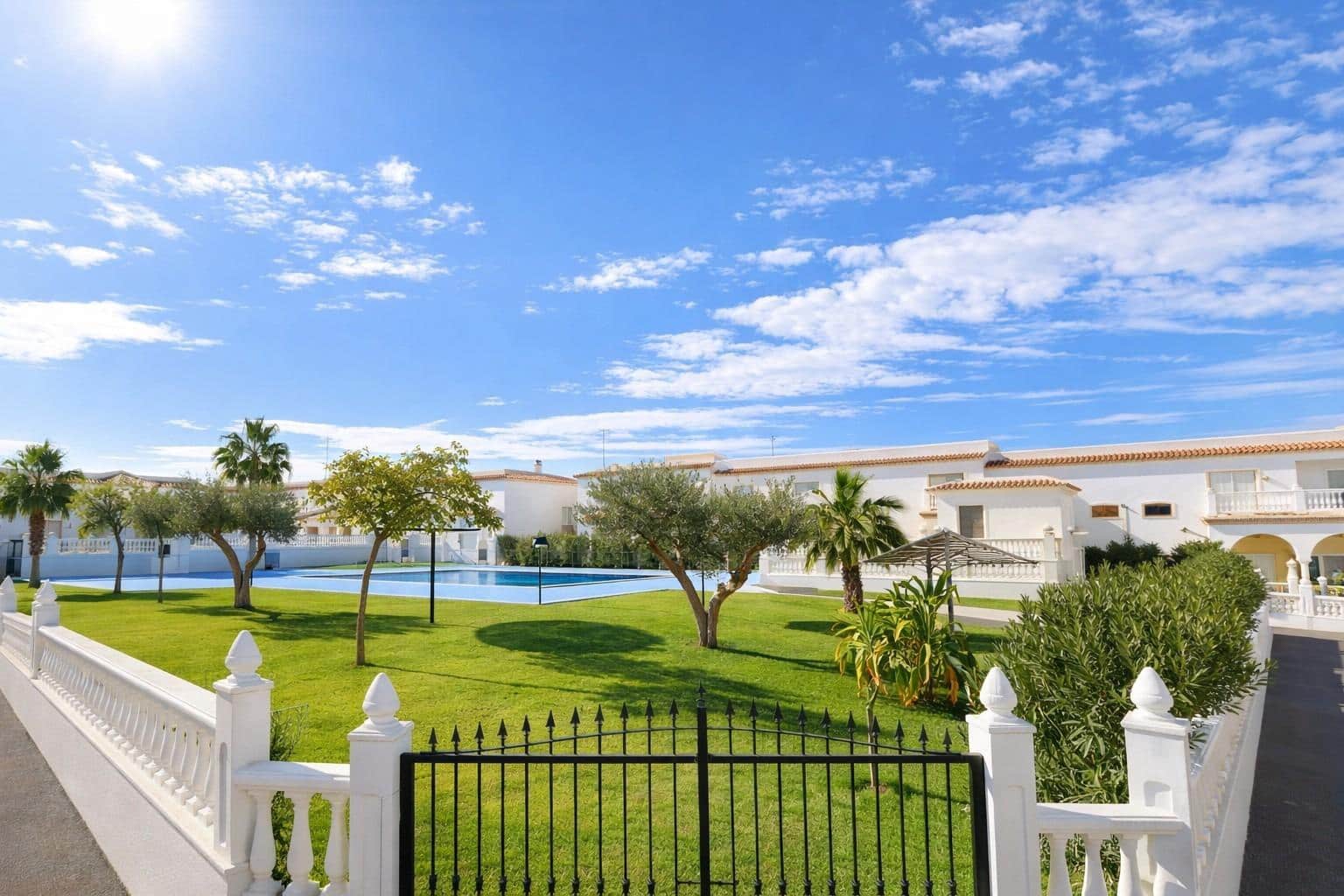 2 slaapkamer Appartement te koop in Gran Alacant met zwembad - € 205.000 (Ref: 9670728)