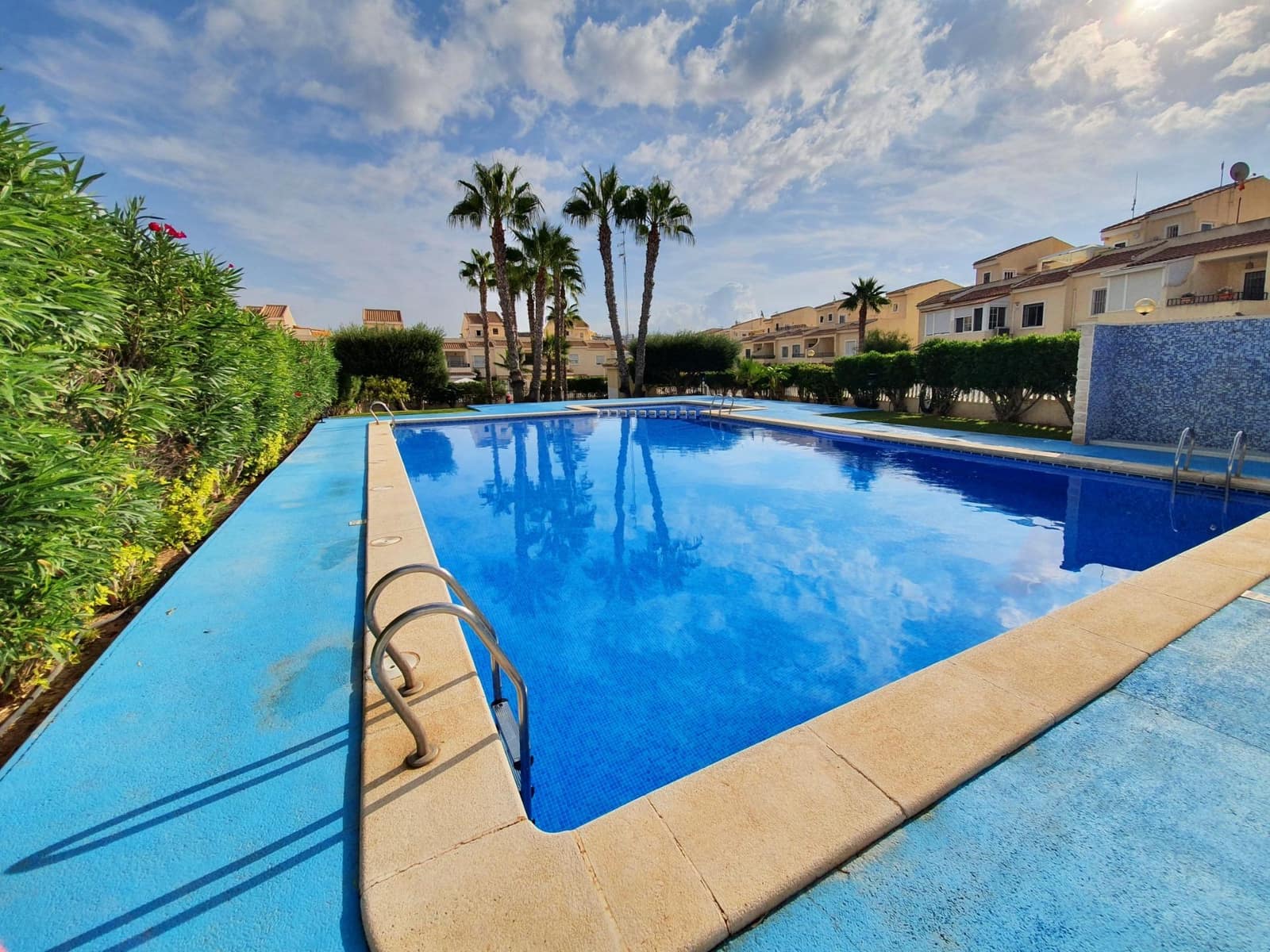 3 sovrum Bungalow till salu i Gran Alacant med pool garage - 209 000 € (Ref: 9679898)