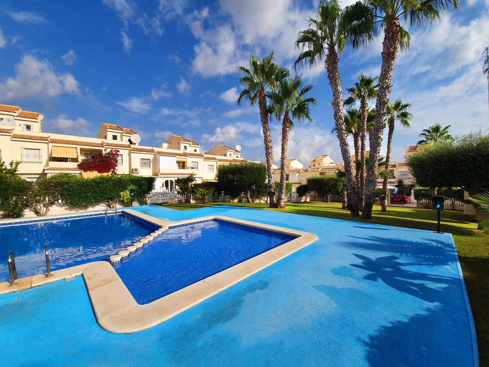 3 sovrum Bungalow till salu i Gran Alacant med pool garage - 209 000 € (Ref: 9679898)