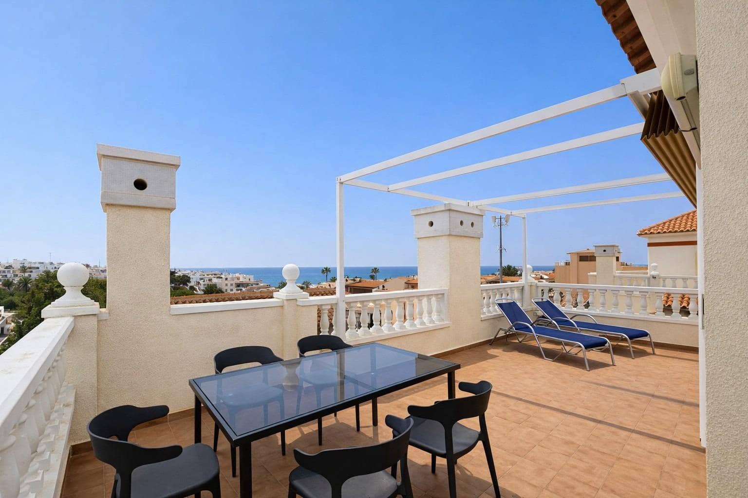 3 bedroom Villa for sale in Gran Alacant with pool - € 390,000 (Ref: 9695389)