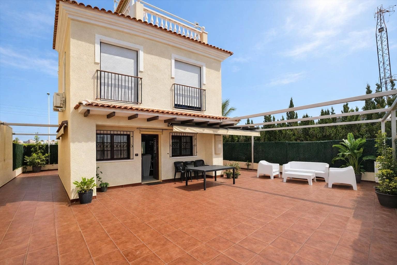 3 soveværelse Villa til salg i Gran Alacant med swimmingpool garage - € 384.900 (Ref: 9695389)