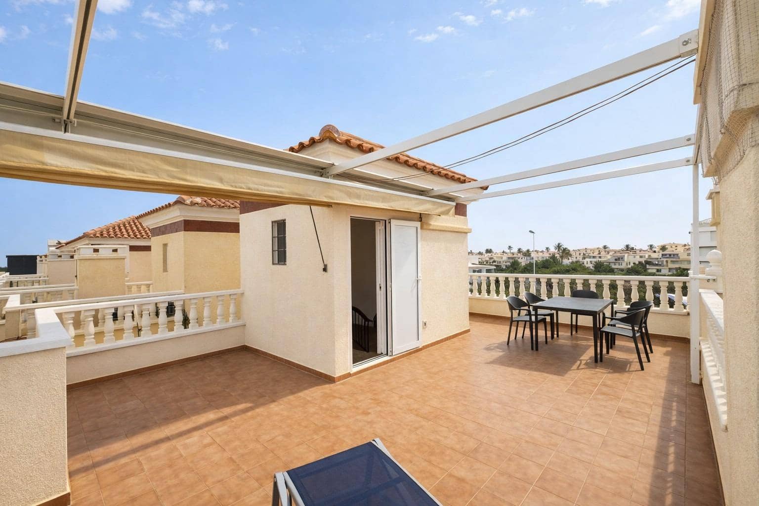 3 soveværelse Villa til salg i Gran Alacant med swimmingpool garage - € 384.900 (Ref: 9695389)