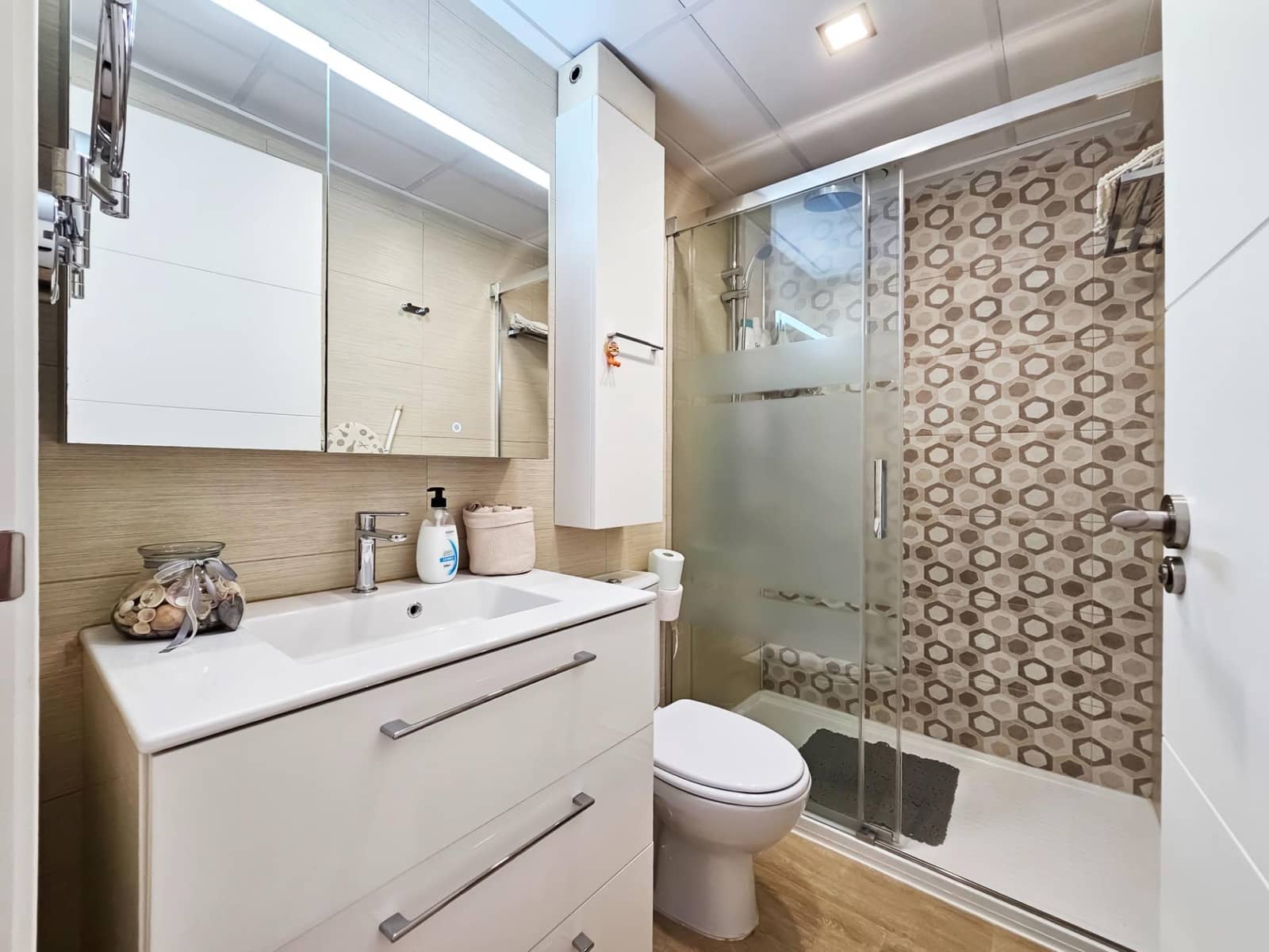 Bungalow de 2 habitaciones en Gran Alacant en venta con piscina - 299.000 € (Ref: 9726672)