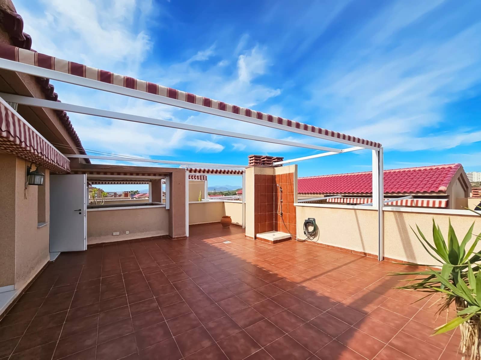 2 chambre Bungalow à vendre à Gran Alacant avec piscine garage - 249 000 € (Ref: 9735619)