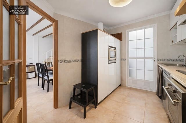 2 sovrum Bungalow till salu i Gran Alacant, Santa Pola med pool garage - 265 000 € (Ref: 9755731)