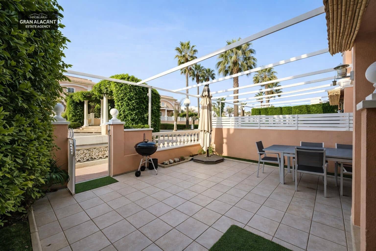 2 sovrum Bungalow till salu i Gran Alacant med pool garage - 265 000 € (Ref: 9755731)