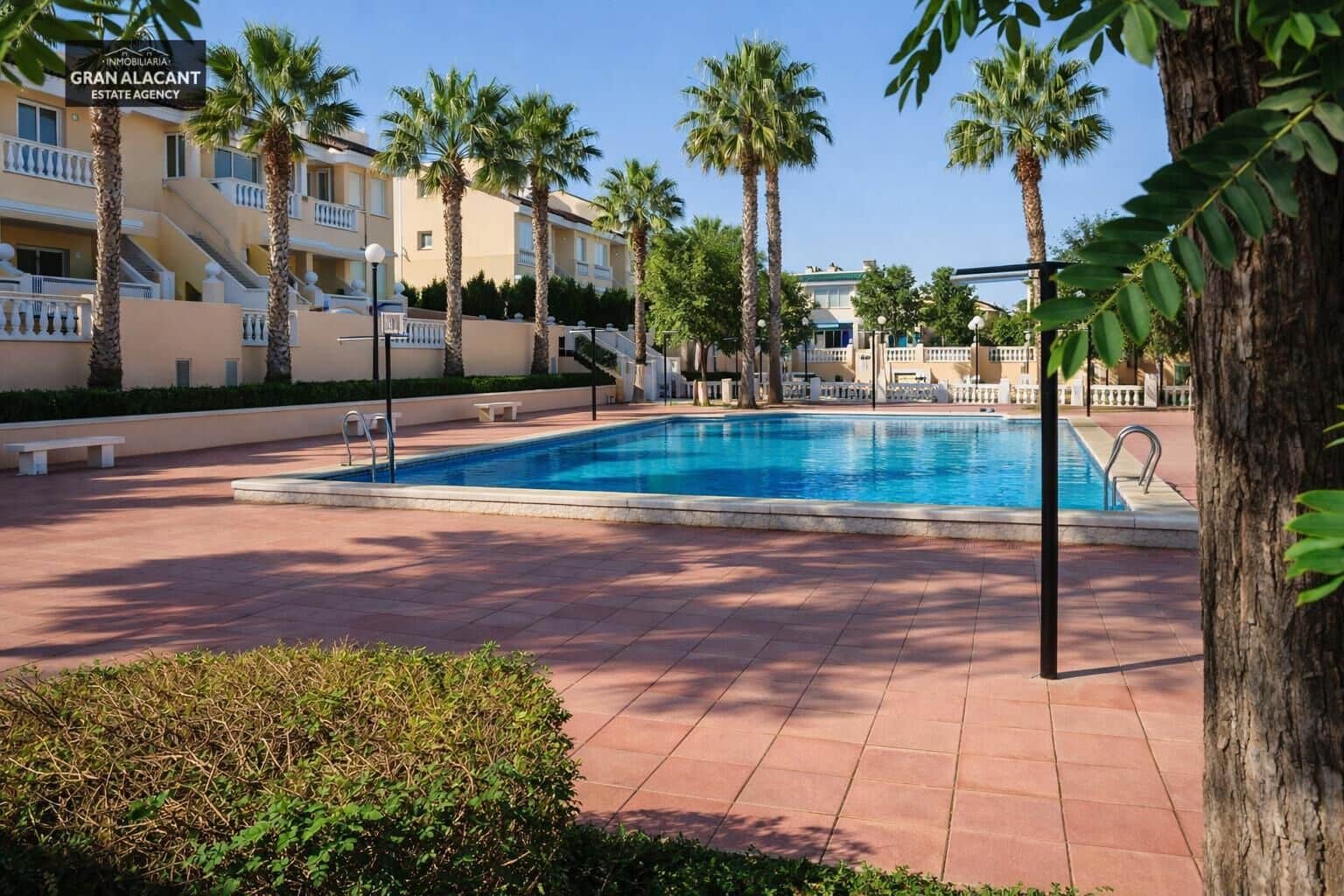 2 sovrum Bungalow till salu i Gran Alacant med pool garage - 265 000 € (Ref: 9755731)