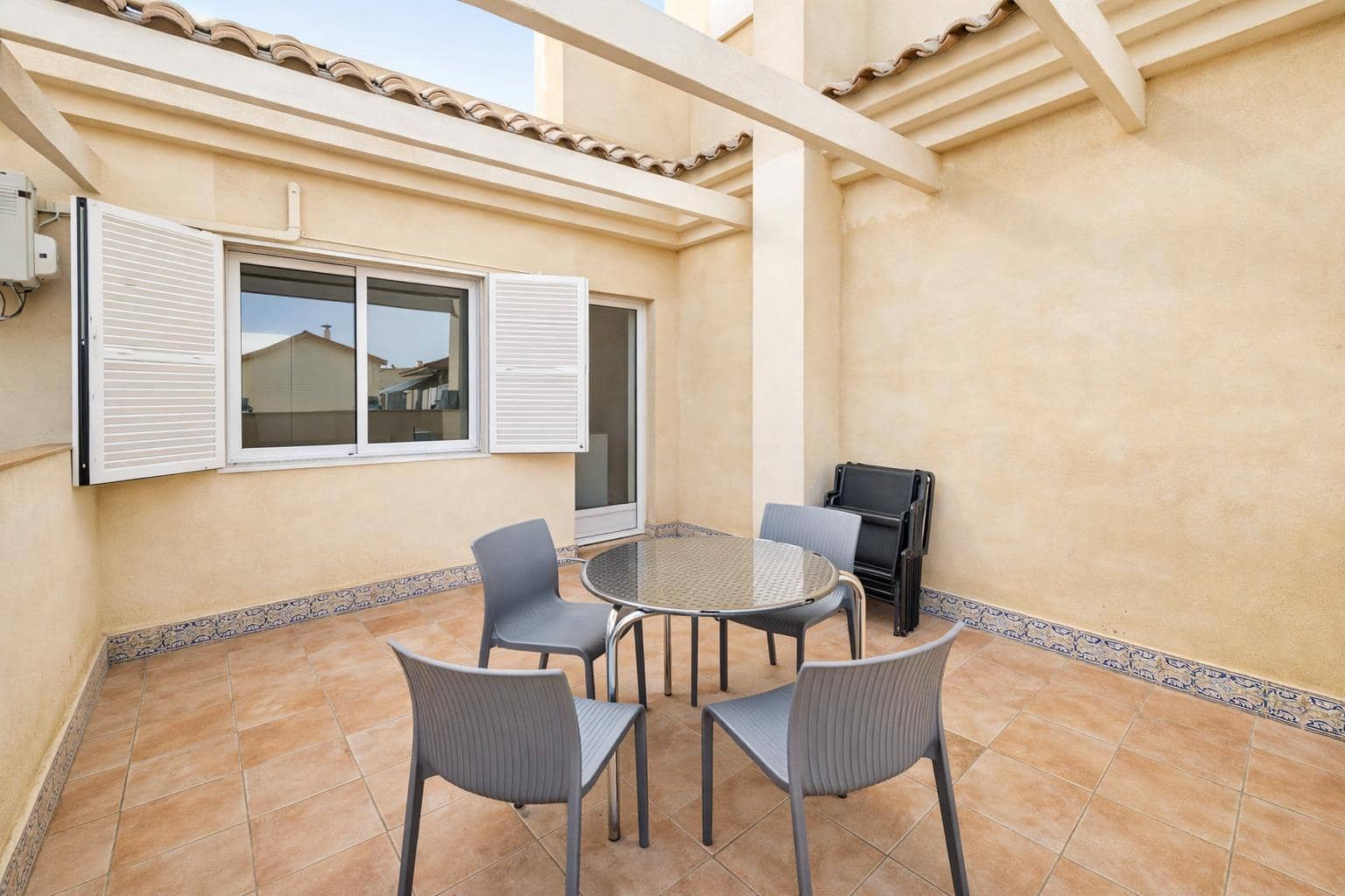 3 makuuhuone Bungalow myytävänä paikassa Gran Alacant mukana uima-altaan - 290 000 € (Ref: 9755732)