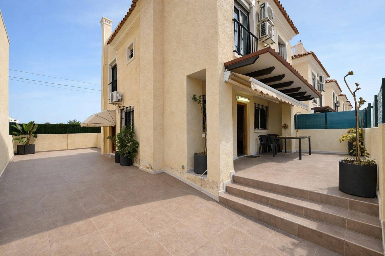 3 camera da letto Bungalow in vendita in Gran Alacant con piscina - 365.000 € (Rif: 9773100)