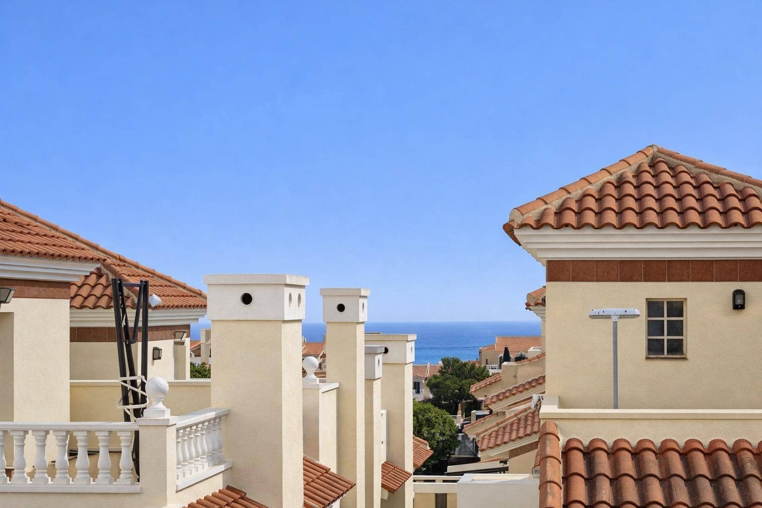 3 camera da letto Bungalow in vendita in Gran Alacant con piscina - 365.000 € (Rif: 9773100)