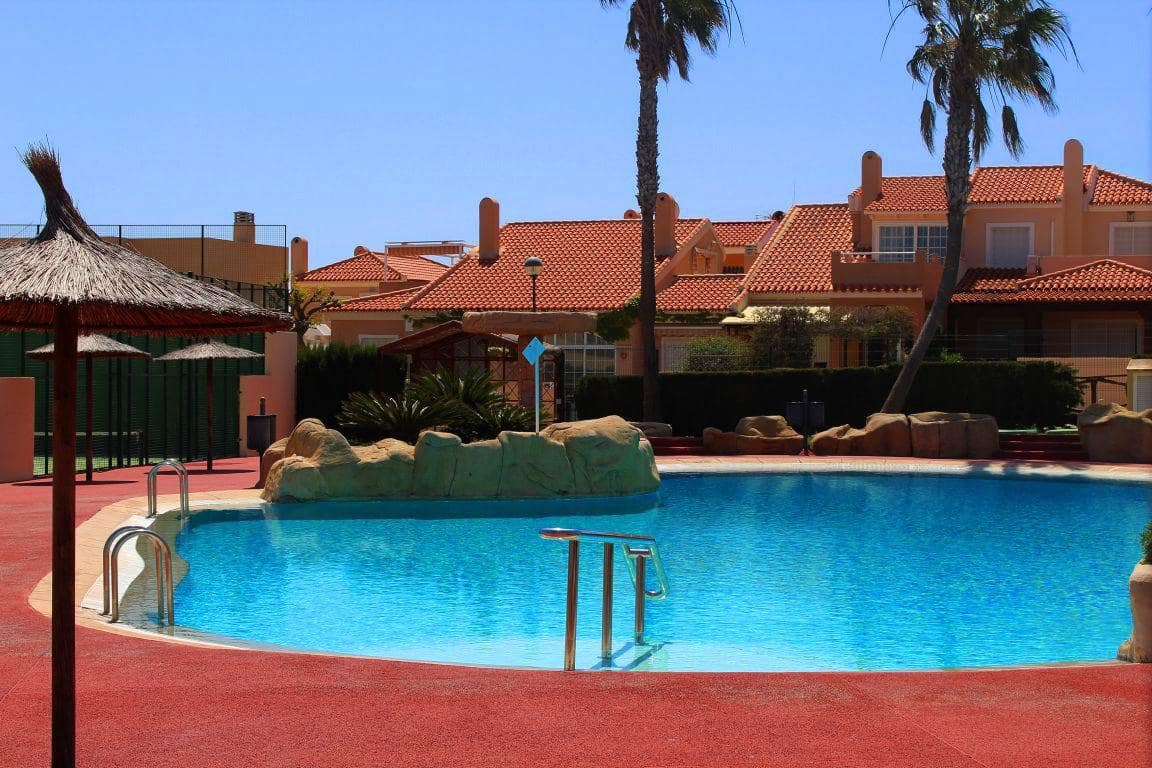3 bedroom Bungalow for sale in Gran Alacant with pool - € 365,000 (Ref: 9773100)