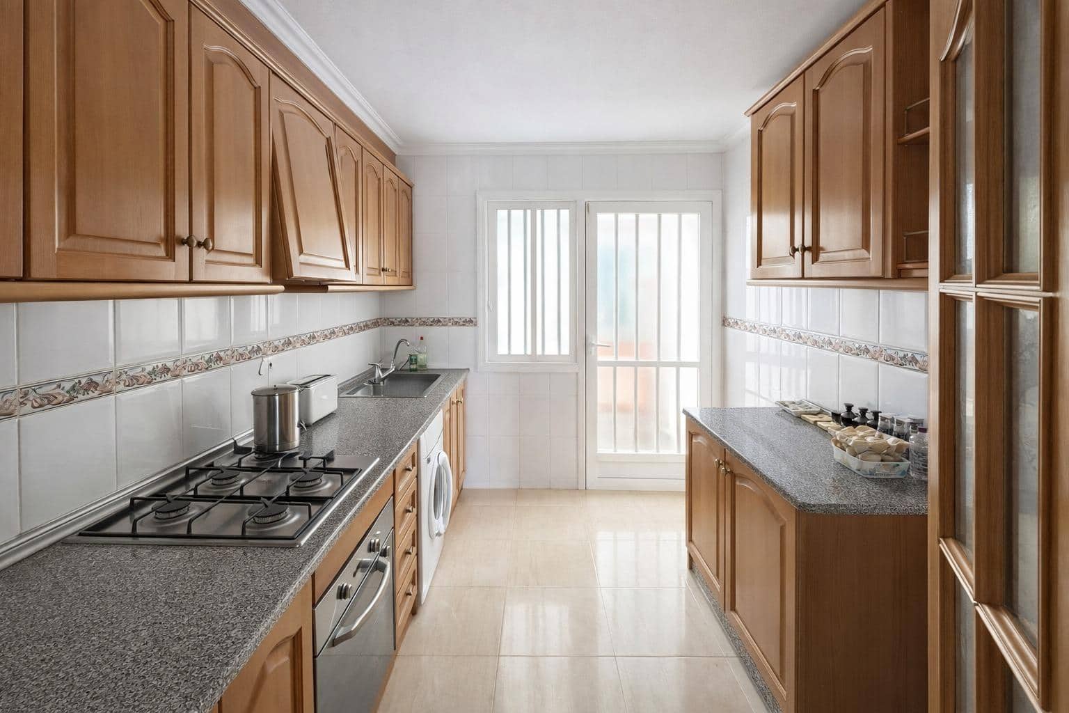 3 soverom Villa til leie i Gran Alacant med svømmebasseng garasje - € 2 500 (Ref: 9783029)