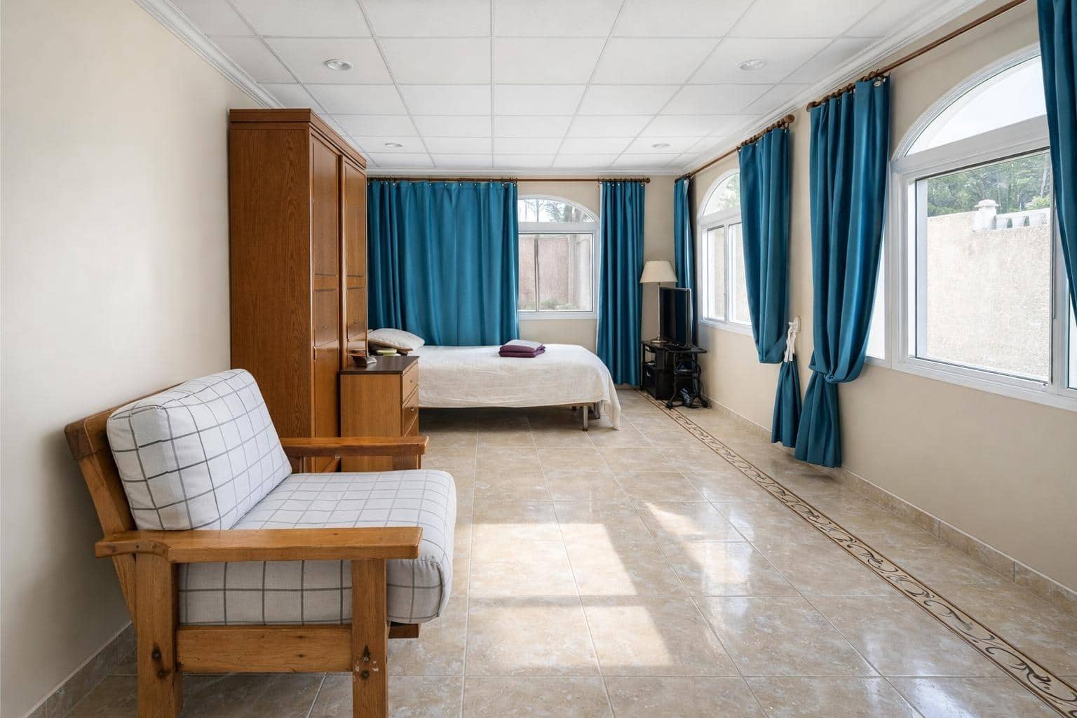 3 soverom Villa til leie i Gran Alacant med svømmebasseng garasje - € 2 500 (Ref: 9783029)