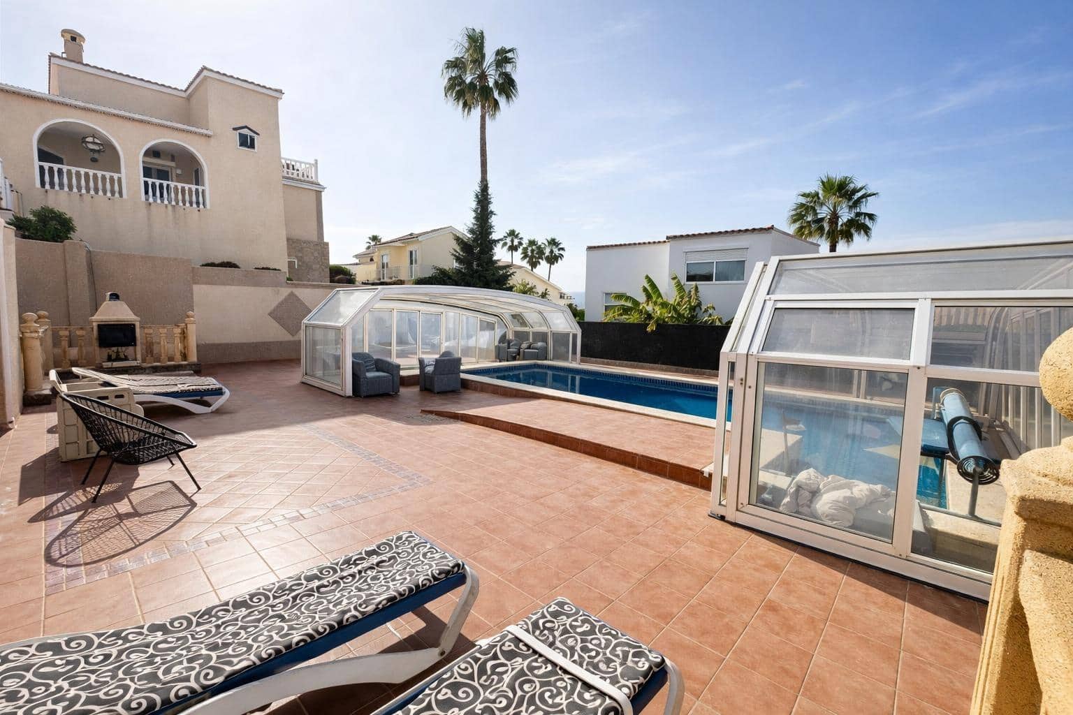 3 soverom Villa til leie i Gran Alacant med svømmebasseng garasje - € 2 500 (Ref: 9783029)