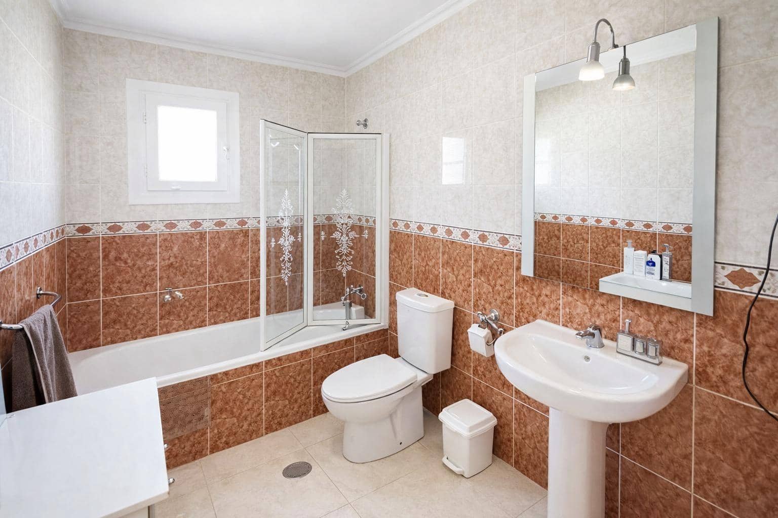 3 soverom Villa til leie i Gran Alacant med svømmebasseng garasje - € 2 500 (Ref: 9783029)