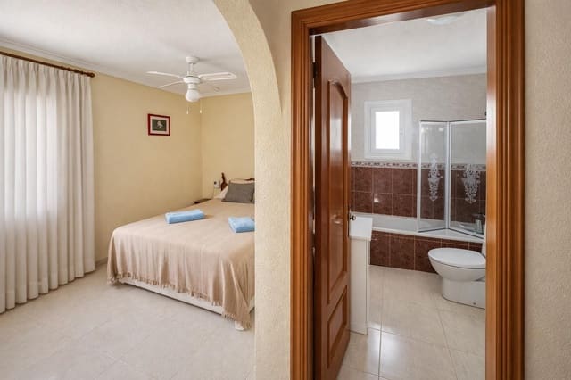 3 soverom Villa til leie i Monte y Mar, Santa Pola med svømmebasseng garasje - € 2 500 (Ref: 9783029)