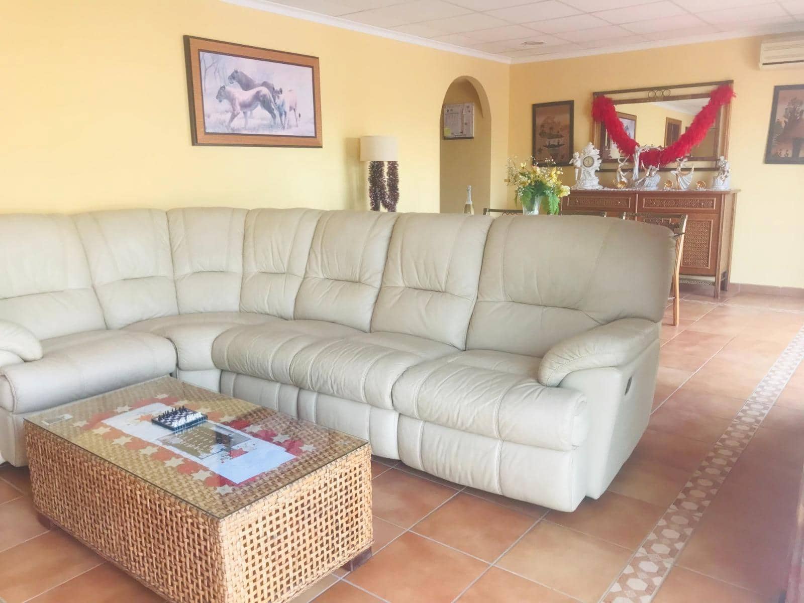 3 soverom Villa til leie i Gran Alacant med svømmebasseng garasje - € 2 500 (Ref: 9783029)