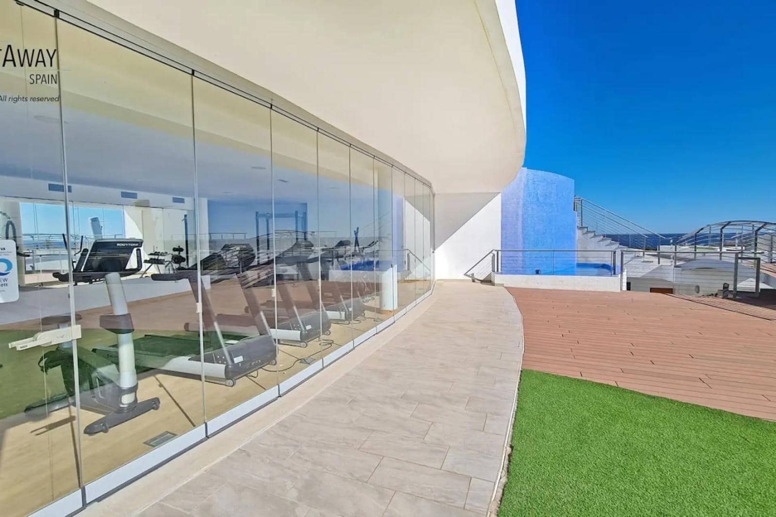 2 sypialnia Penthouse na sprzedaż w Arenales del Sol z basenem garażem - 599 500 € (Ref: 9797150)