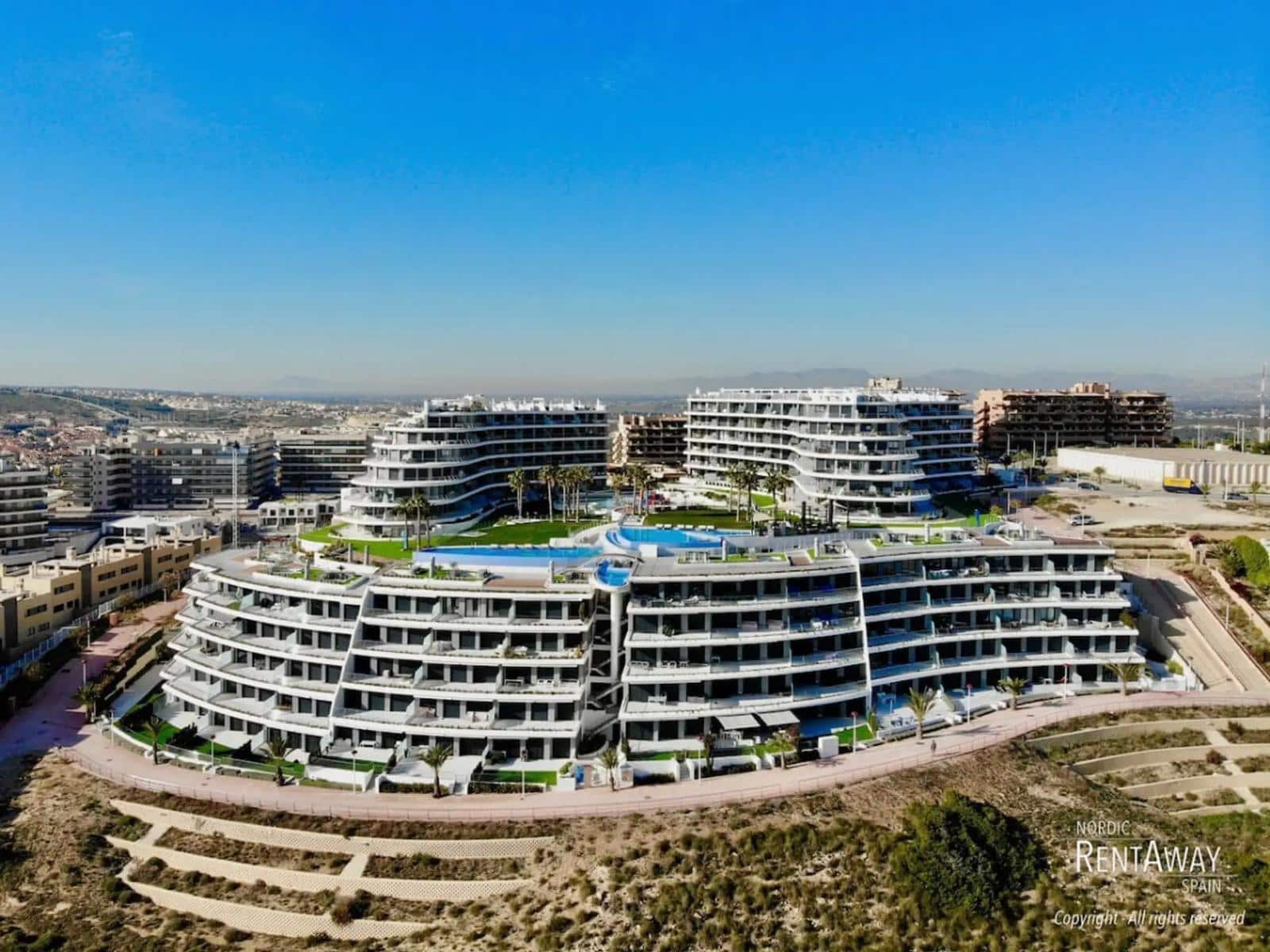 2 bedroom Penthouse for sale in Arenales del Sol with pool garage - € 599,500 (Ref: 9797150)