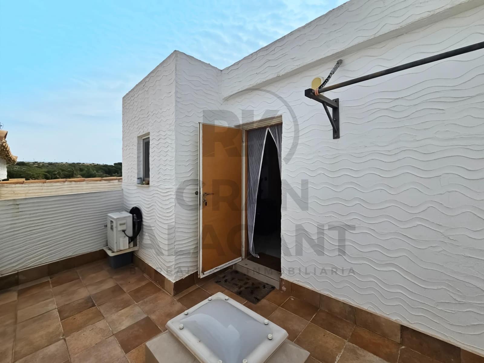 4 Zimmer Bungalow zu verkaufen in Gran Alacant mit Pool - 309.900 € (Ref: 9811946)