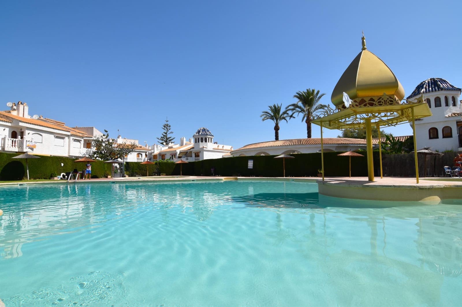 4 quarto Bungalow para venda em Gran Alacant com piscina - 309 900 € (Ref: 9811946)